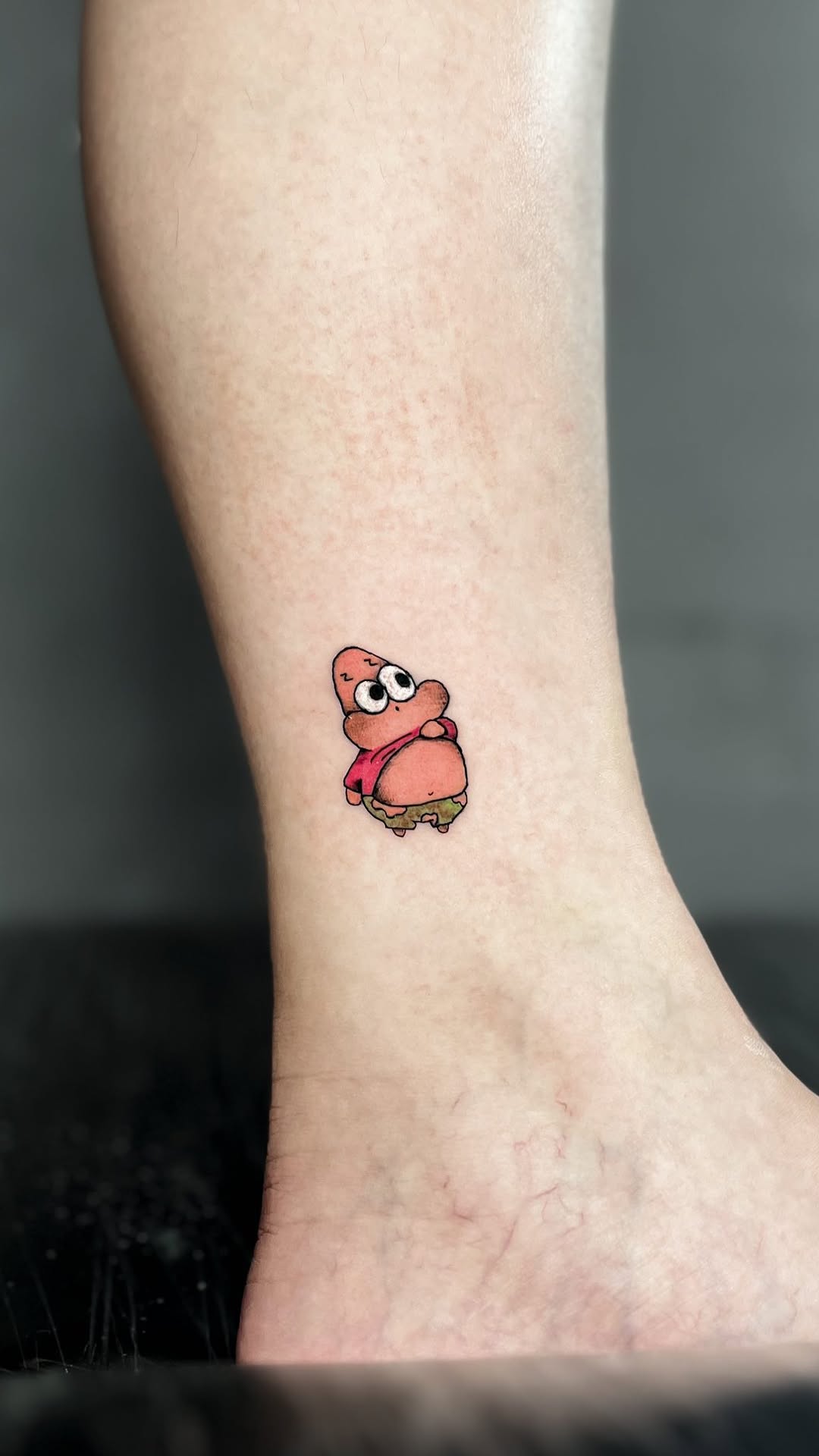 Tiny Patrick, tattoo by Solana